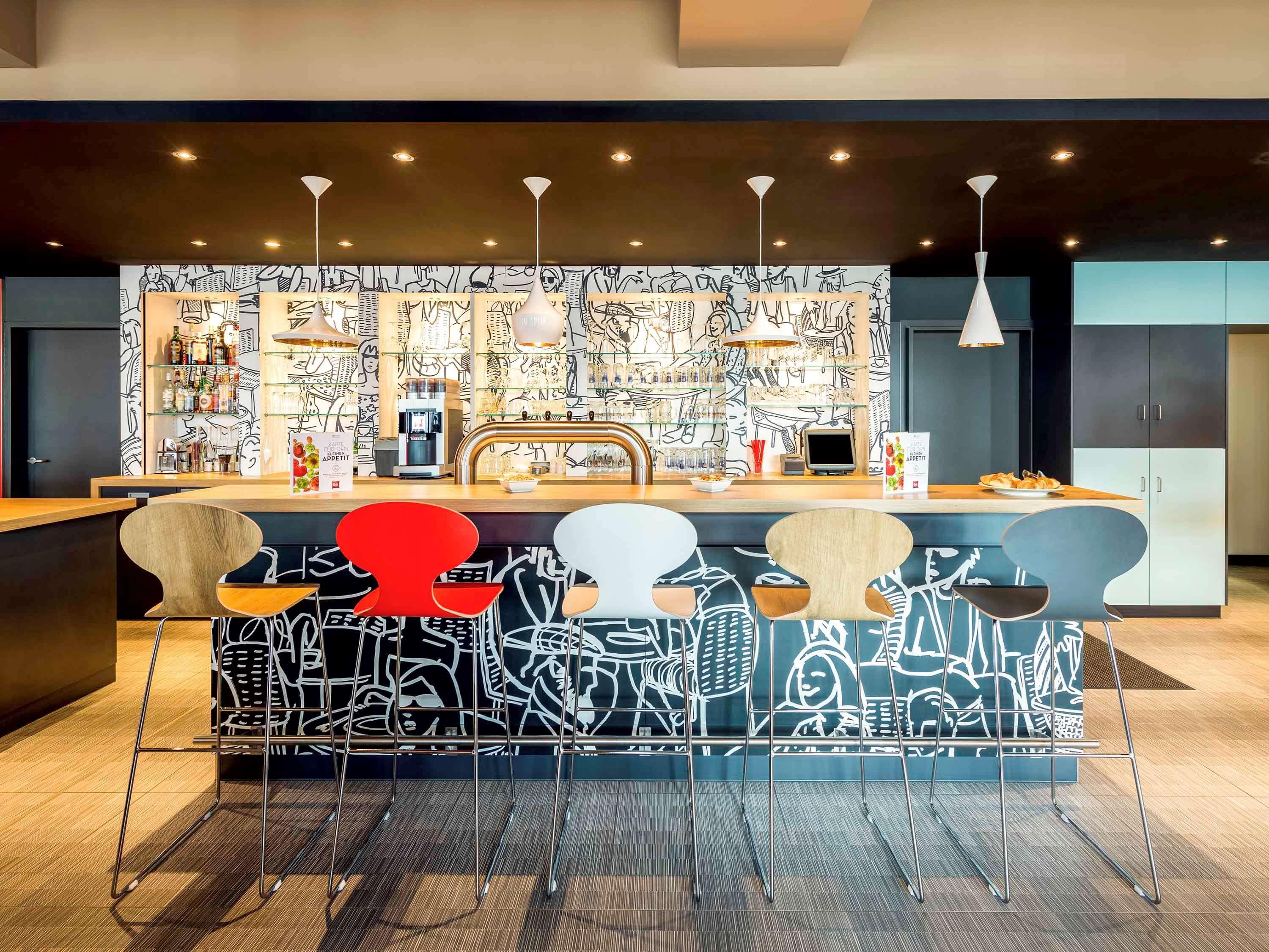 גרכינג ביי מינכן Ibis Hotel Muenchen Garching מראה חיצוני תמונה