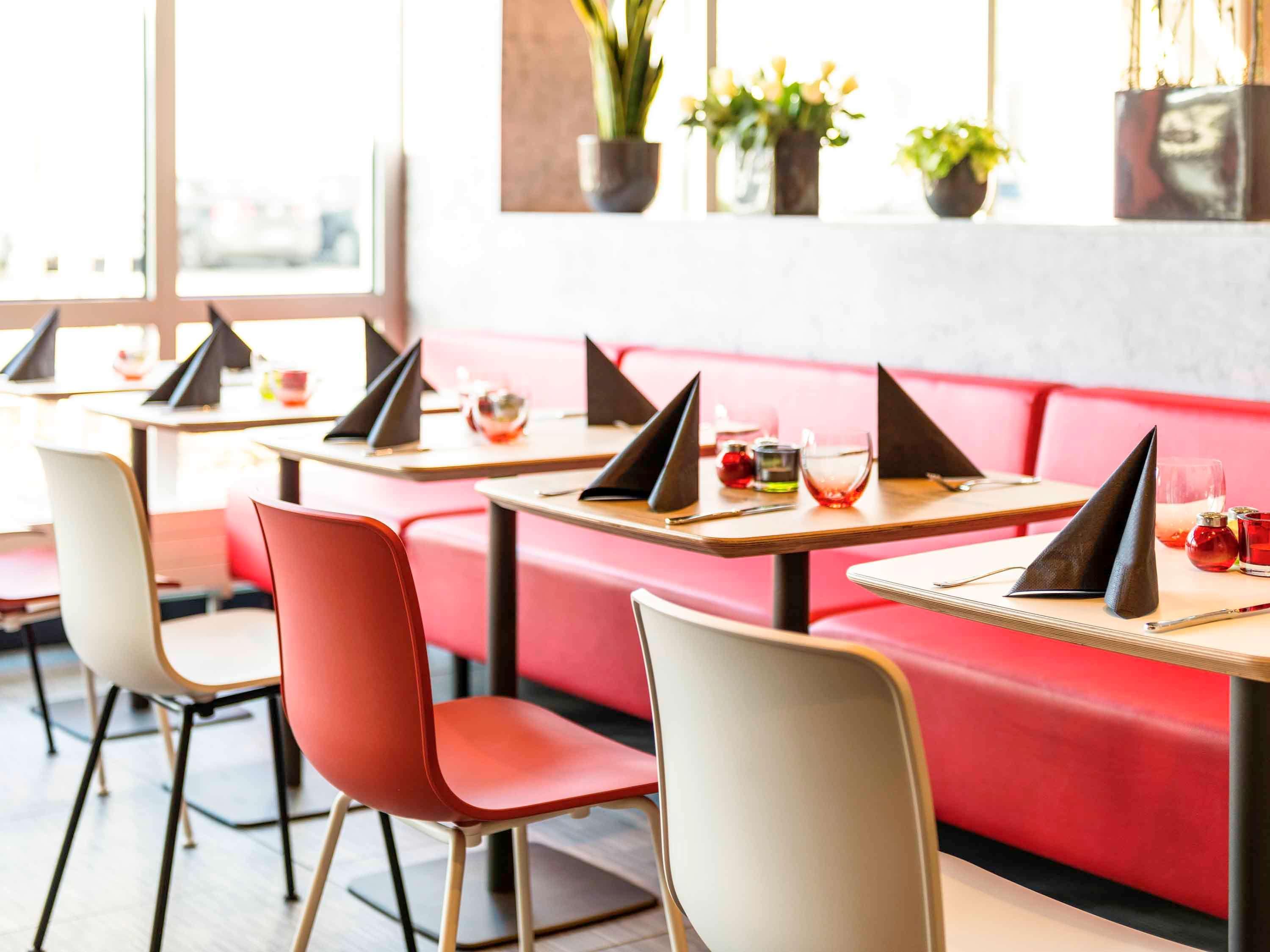 גרכינג ביי מינכן Ibis Hotel Muenchen Garching מראה חיצוני תמונה