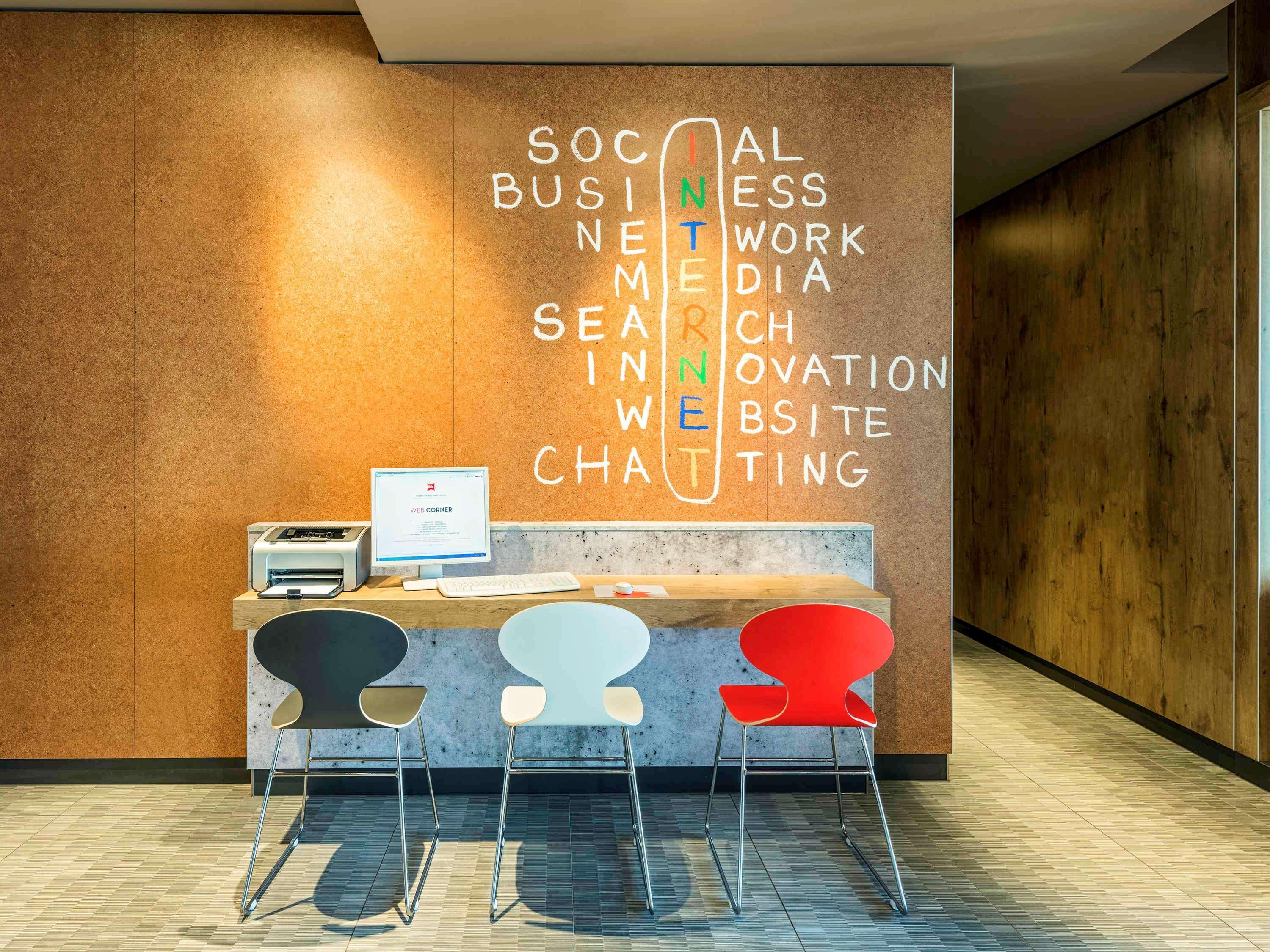 גרכינג ביי מינכן Ibis Hotel Muenchen Garching מראה חיצוני תמונה