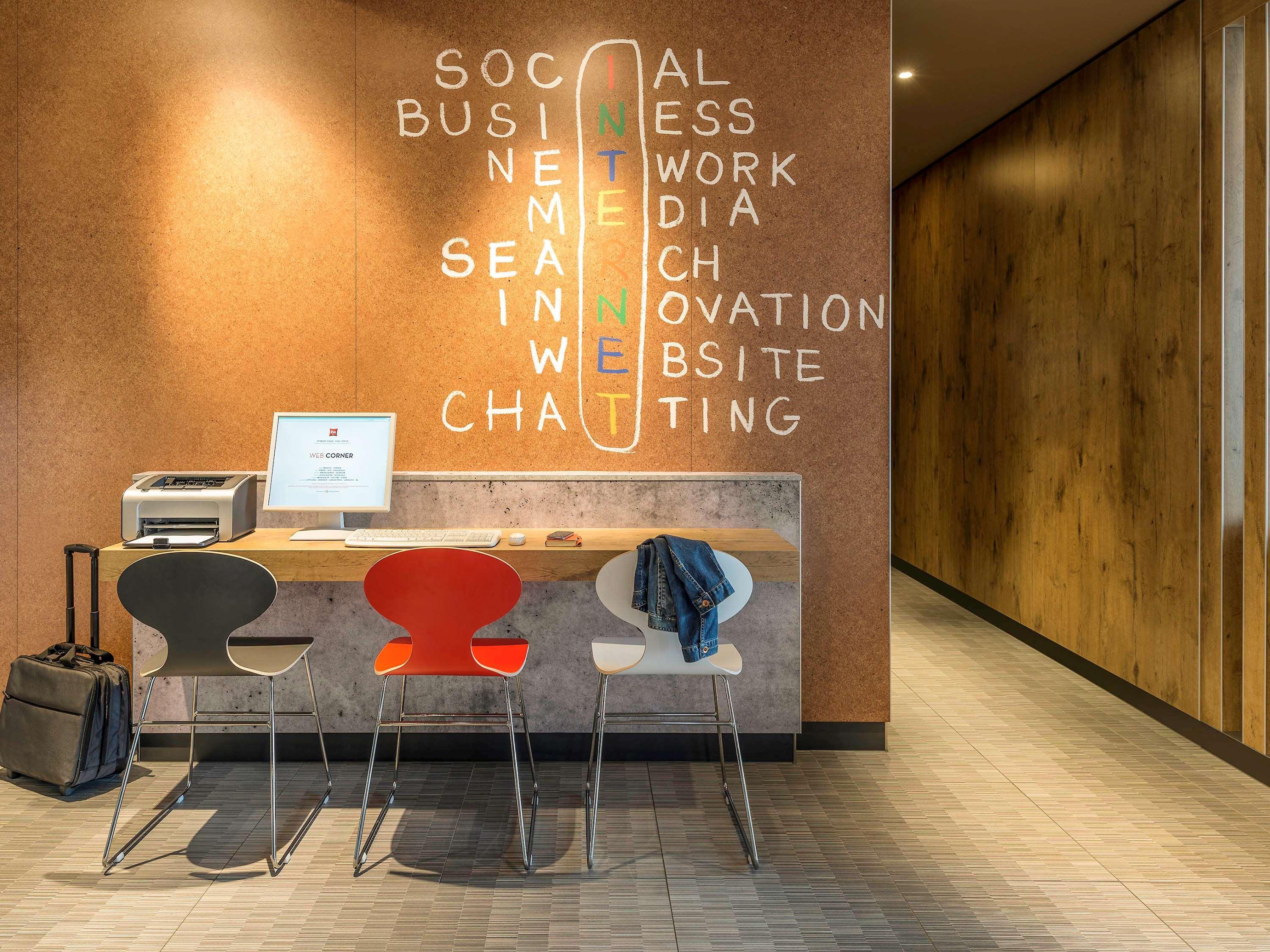 גרכינג ביי מינכן Ibis Hotel Muenchen Garching מראה חיצוני תמונה