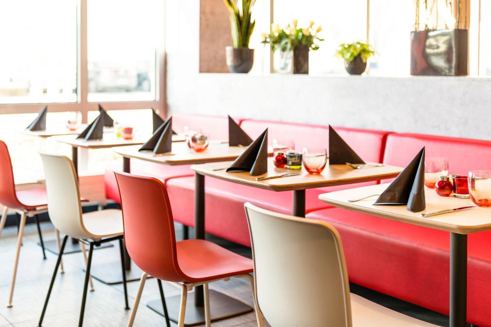 גרכינג ביי מינכן Ibis Hotel Muenchen Garching מראה חיצוני תמונה