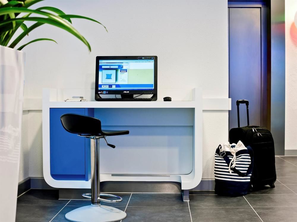 גרכינג ביי מינכן Ibis Hotel Muenchen Garching מראה חיצוני תמונה