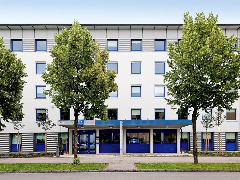 גרכינג ביי מינכן Ibis Hotel Muenchen Garching מראה חיצוני תמונה